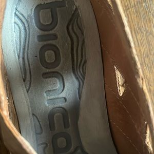 Bionico sandal/shoe. Very comfortable and practically new.